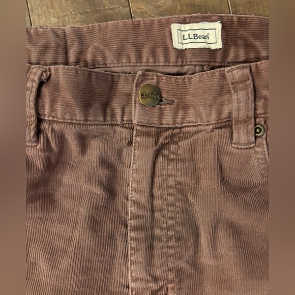 L.L. Bean Ladies Corduroy Pants in Rich Brown - Picture 4 of 9